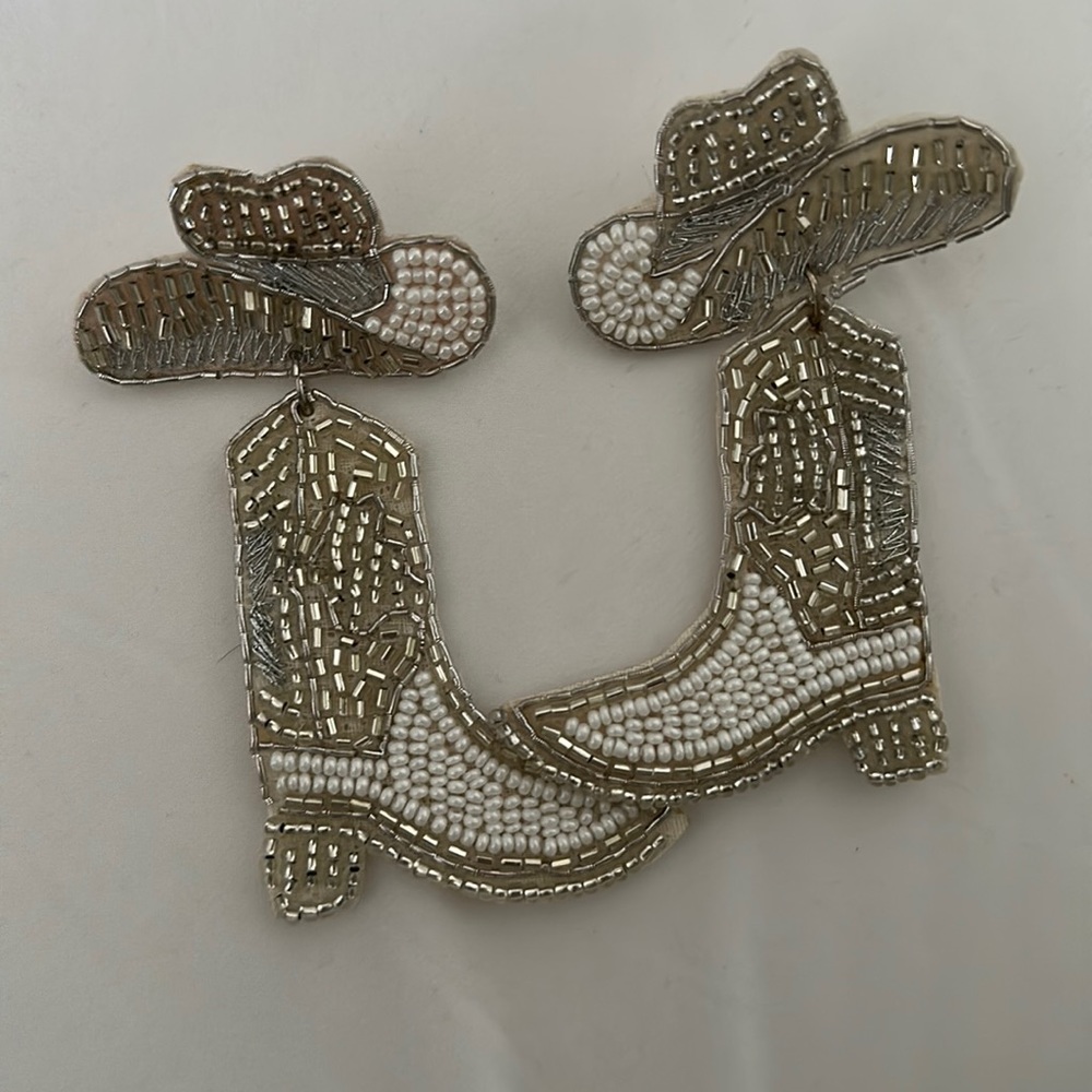 Bride cowboy earrings for Nashville bachelorette